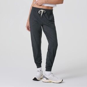 Vuori Performance Joggers